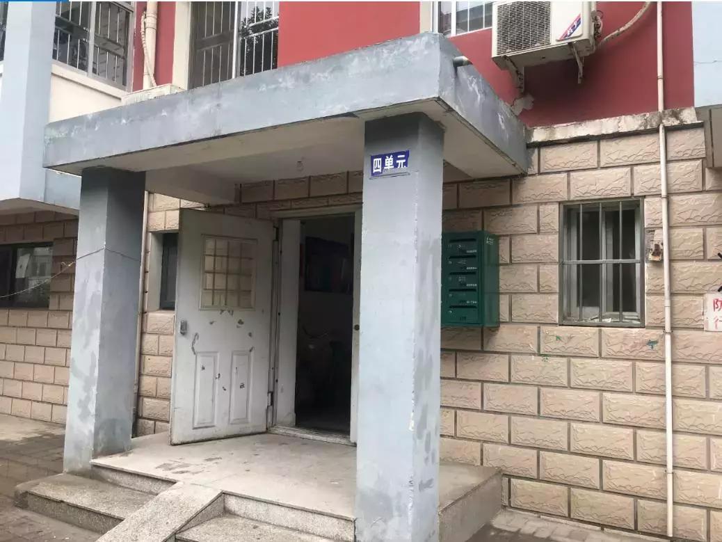 新划进光明中学的这个老小区，位置真好！还不贵