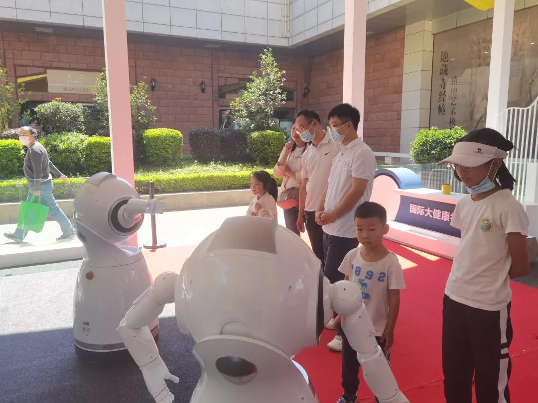 最近的昆明长水机场,昆明长水机场与白云机场