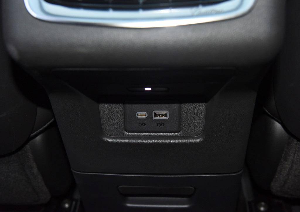 车上的type-c接口是给什么用的,车上的type-c需要什么样的数据线