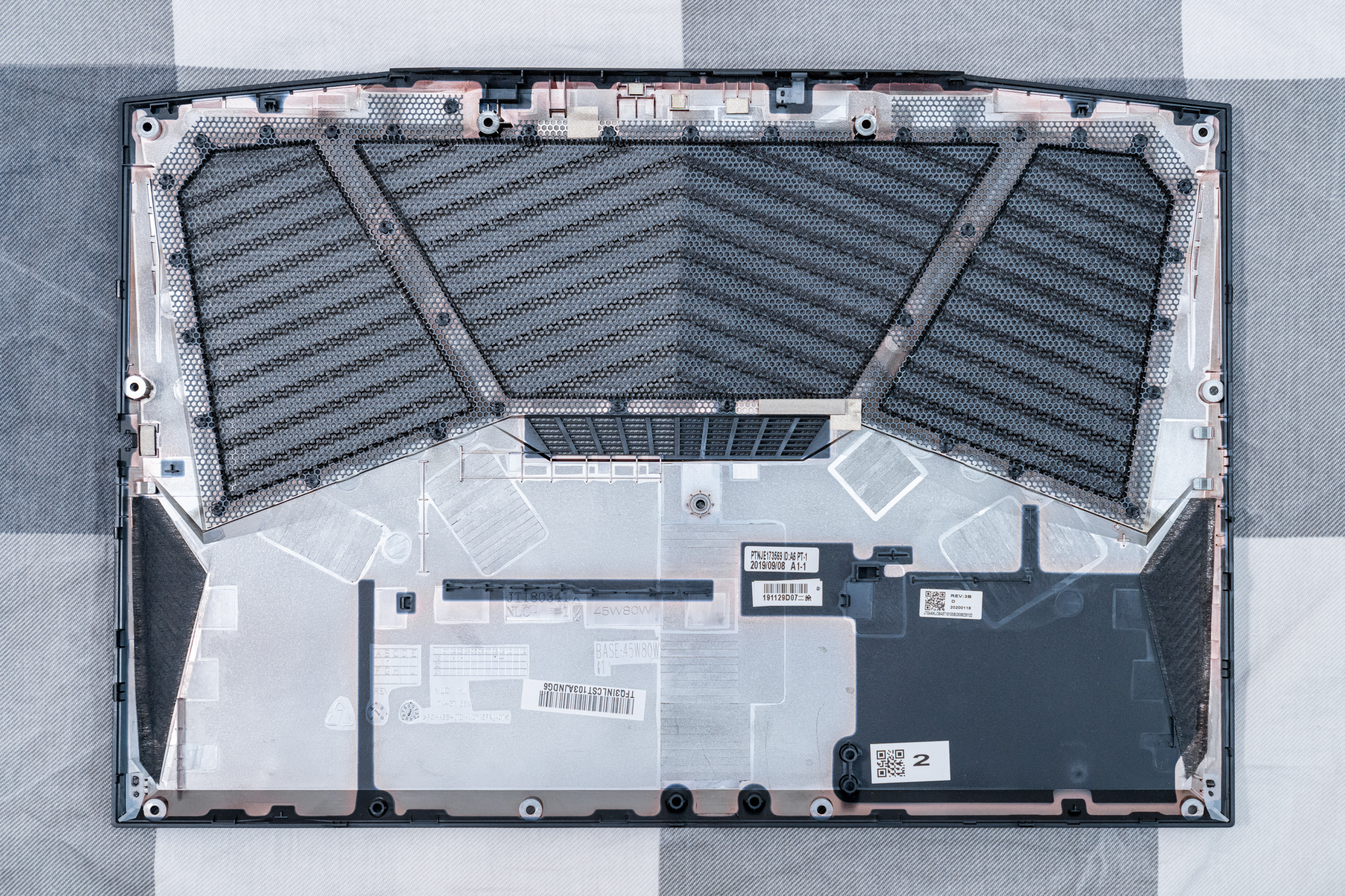 雷神911pro高端笔记本,雷神911pro可以玩的游戏