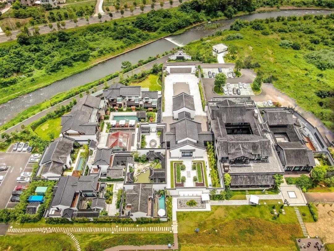 83岁神仙颜值,18岁时神仙颜值