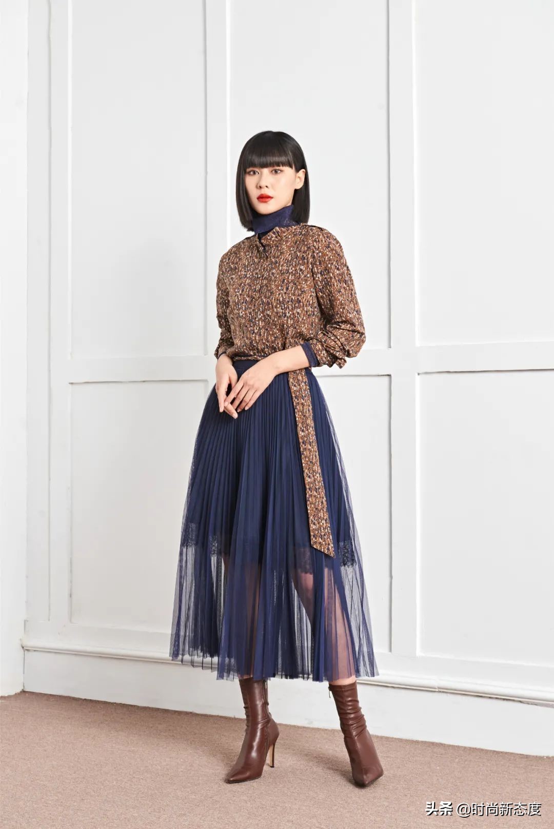 百褶纱裙要怎么搭配上衣才好看,百褶纱裙怎么搭配最好看