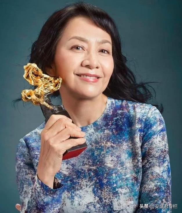 67岁的区嘉雯自曝年轻时拒拍裸露戏:现在老了演这种戏会感到光荣