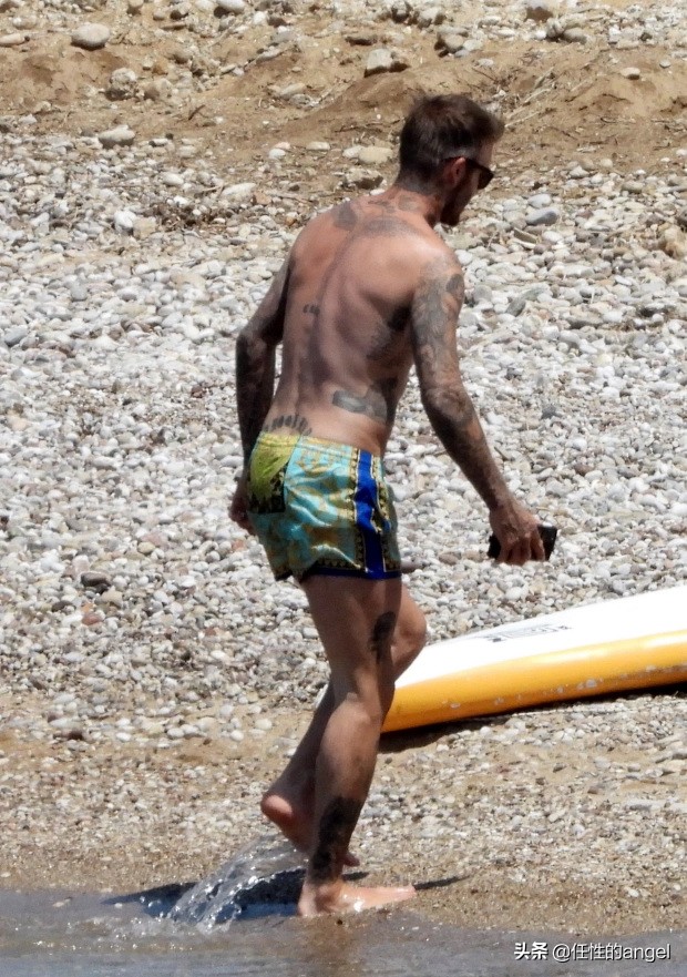 大卫贝克汉姆在英国多受欢迎,大卫贝克汉姆小时照