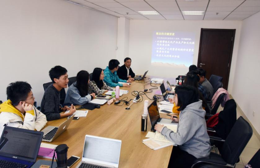 读博与硕博连读区别,读博学硕与专硕的区别