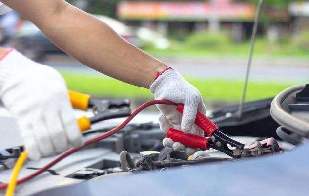 汽车电瓶没电怎么办教你几个妙招,汽车电瓶没电怎么办教你一招