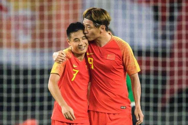 武磊被罚三黄牌,武磊被罚停赛