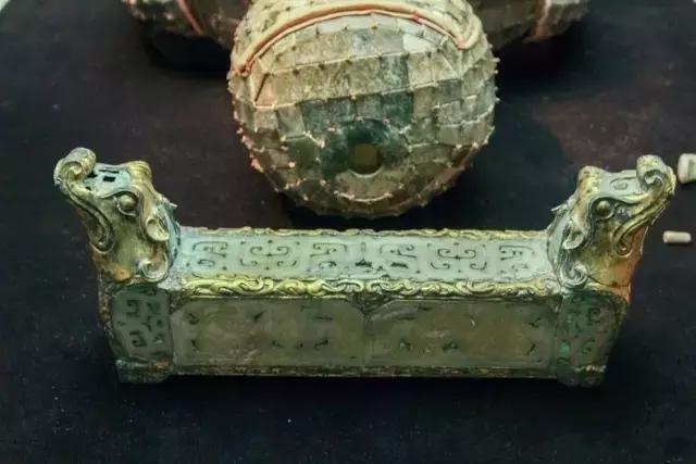 古代人为什么睡那么硬的瓷枕,古人睡觉真的都用瓷枕吗