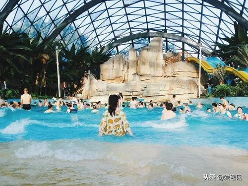 中国最具魅力的、最浪漫的温泉度假村:湖北洪湖悦兮半岛温泉!