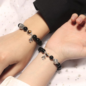 情人节快到了，送情侣手链才是秀恩爱的最高境界哦