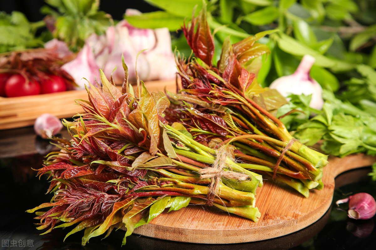 香椿除了炒鸡蛋还能炒什么吃,香椿这样做比炒鸡蛋更好吃