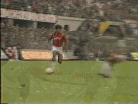 金球那些事儿:1987年,古力特——横空出世的黑郁金香全能战士