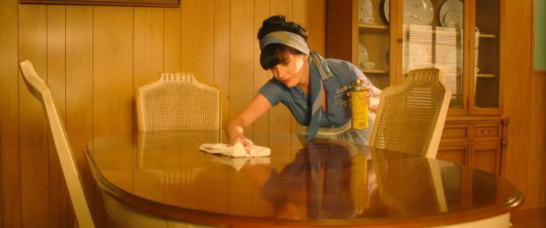 本以为是老妈想撬女儿的男友，没想到…太毁三观了