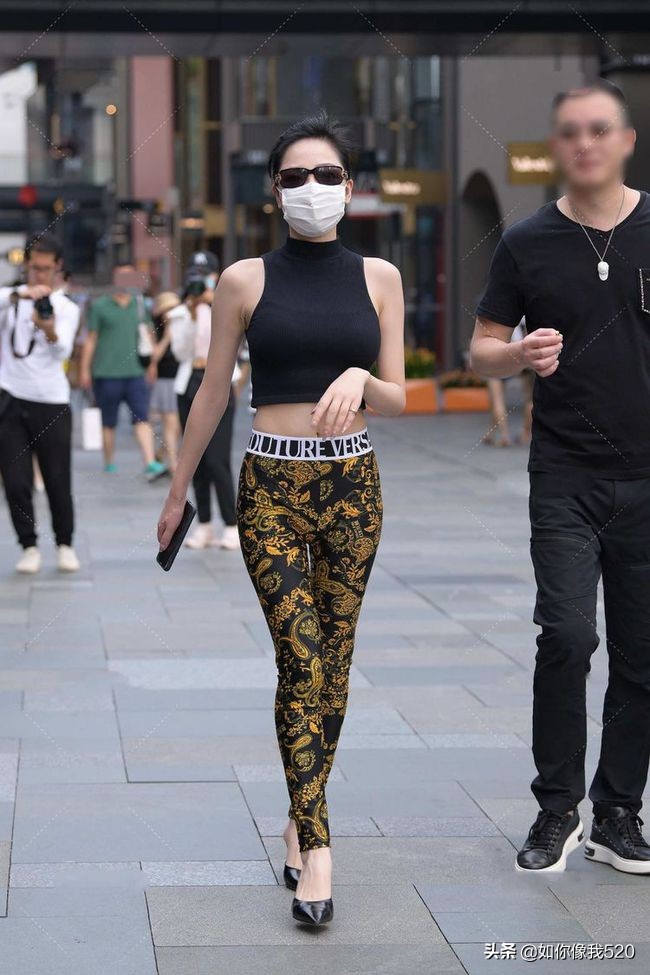 印花蝴蝶包臀吊带裙微胖穿搭,法式吊带连衣裙气质穿搭