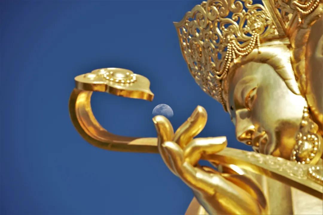 峨眉山金顶日月同辉高清大图,峨眉山日出云海彩虹风景