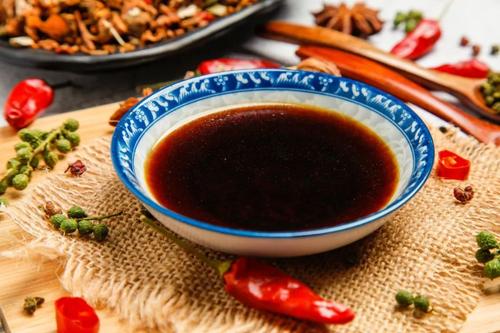 米醋白醋香醋陈醋的区别及用法,白醋米醋陈醋香醋有什么区别