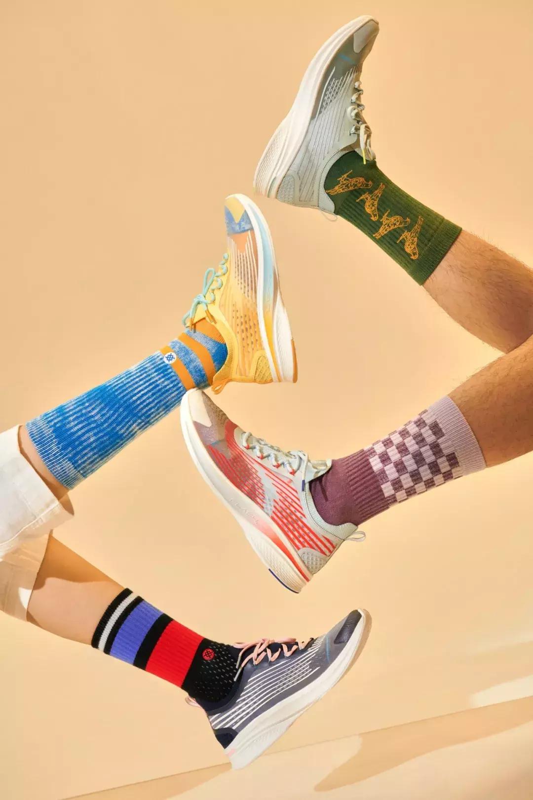 可口可乐联名跑步鞋怎么样,安踏可口可乐联名c37白熊款