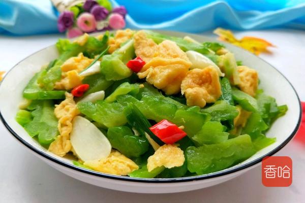 大厨炒苦瓜的做法,炒苦瓜不苦的秘诀