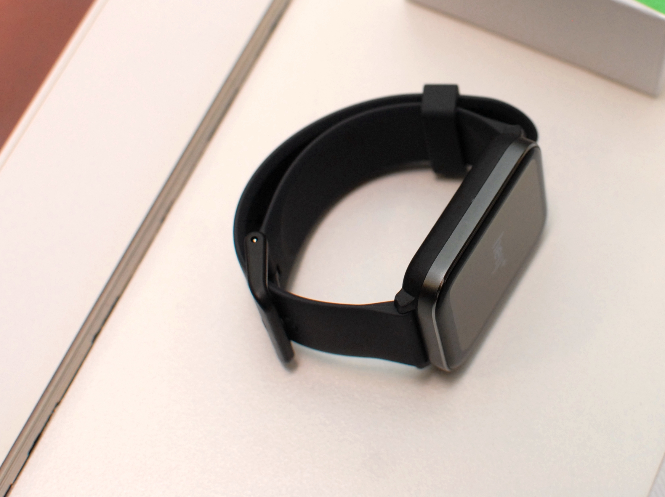 屏上通感美学，黑加发布新品智能手表，携全能表盘登场