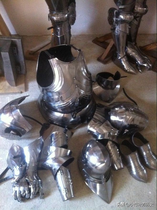 哥特板甲米兰板甲,哥特板甲和米兰板甲区别