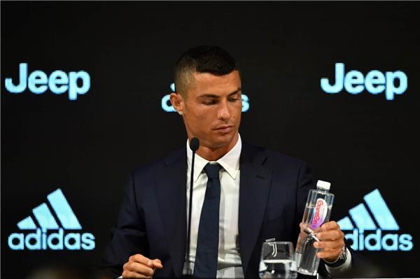 水中贵族百岁山570毫升多少钱,水中贵族百岁山多少钱一瓶