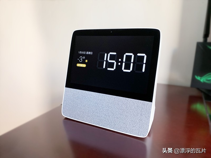 智能屏x8升级版让家充满科技感,小度智能屏x8与天猫精灵智能屏cc8