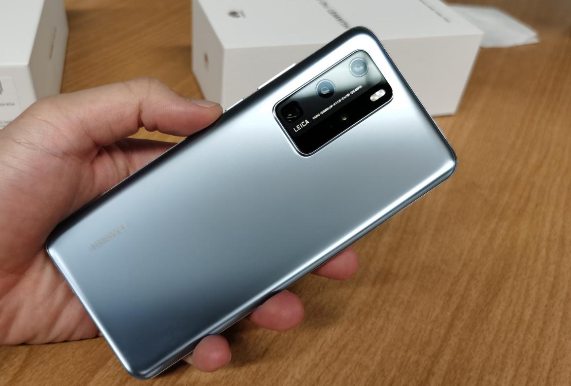 买oppo手机实体店还是网上买,实体店与网上买手机哪个更便宜