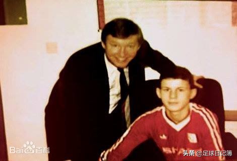 瑞恩吉格斯天下足球,瑞恩吉格斯亲签球衣