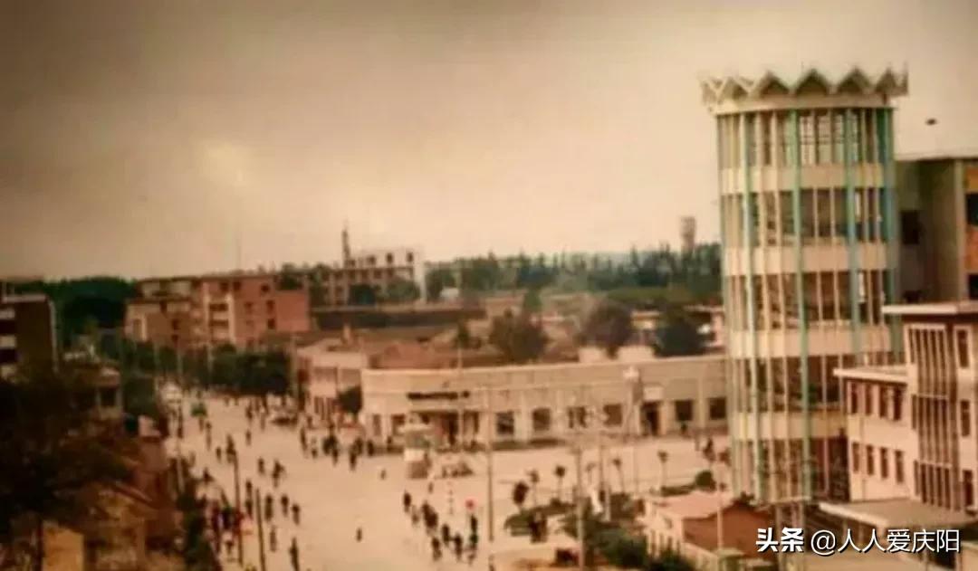 西峰小伙的一曲《梦回西峰》get到了你多少乡愁