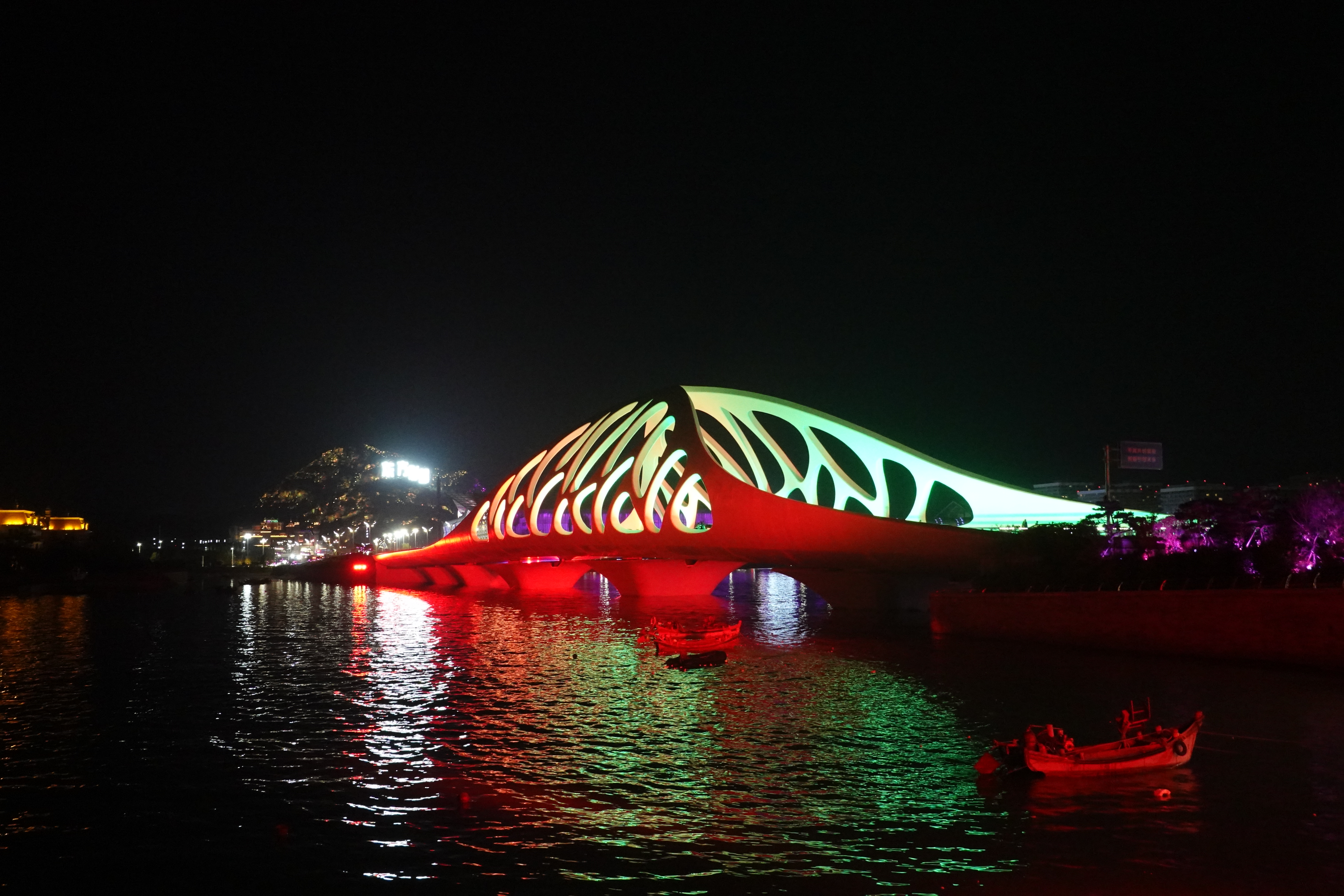 美丽的神话贝斯,美丽的神话完整钢琴