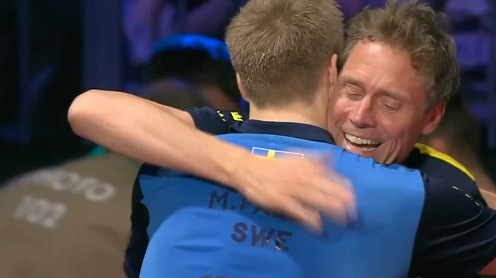 老瓦看不到世乒赛直播气炸：让冰球见鬼去吧，我要看法尔克！