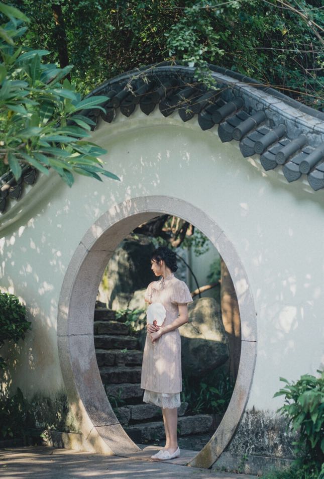 拍照怎么摆拍不刺眼又能拍好看,怎么拍照摆拍好看技巧简单