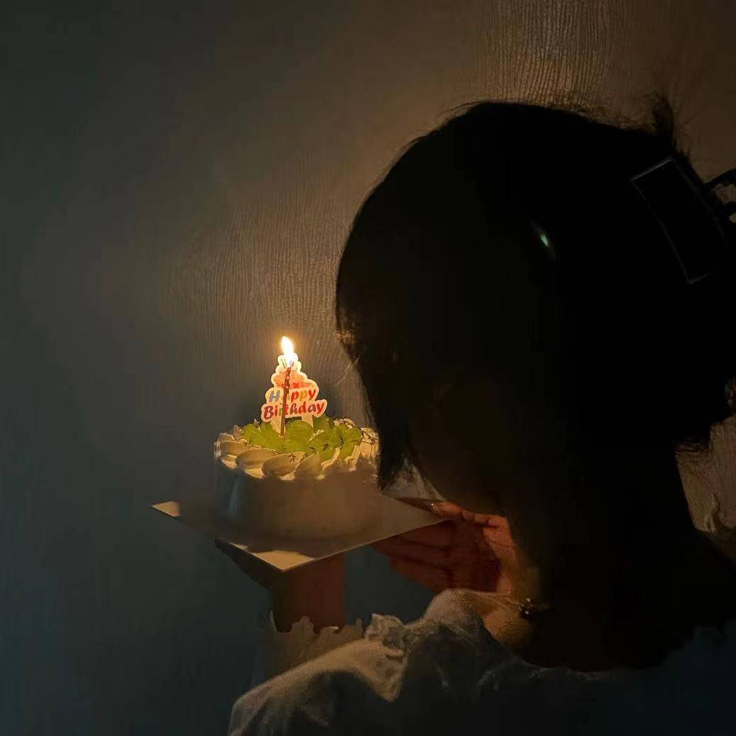 痘痘反反复复又红又疼又痒,痘痘反反复复有一层皮