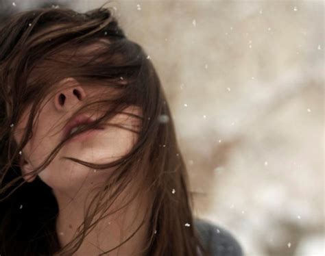 正确消除头皮屑的方法,怎样明确引起头皮屑的病因