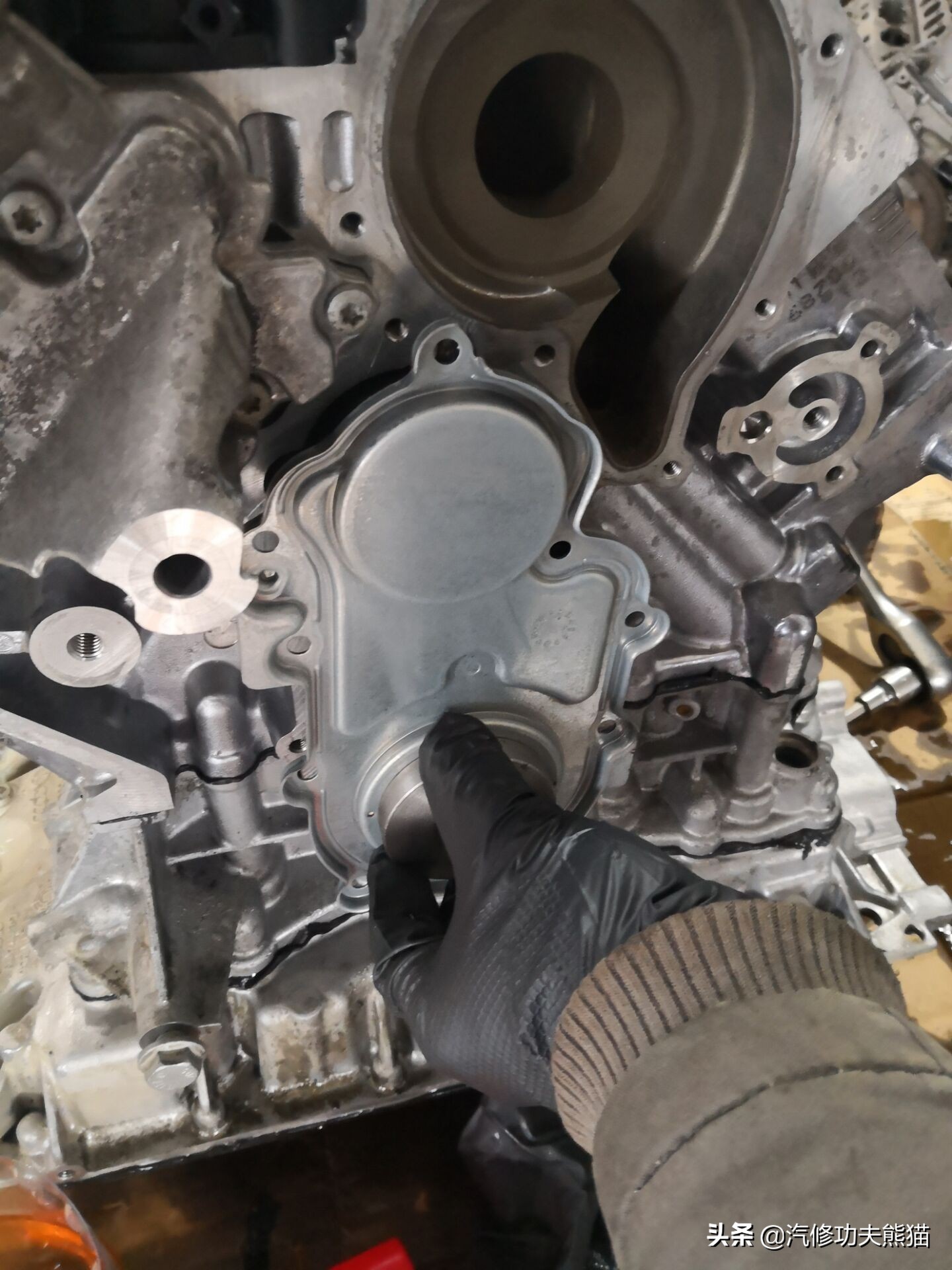 大众途锐急加速发动机故障灯点亮,大众新款途锐车子烧机油