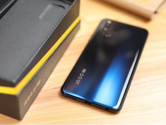 iqooz1评测游戏视频,iqooz1天玑1000plus有多强