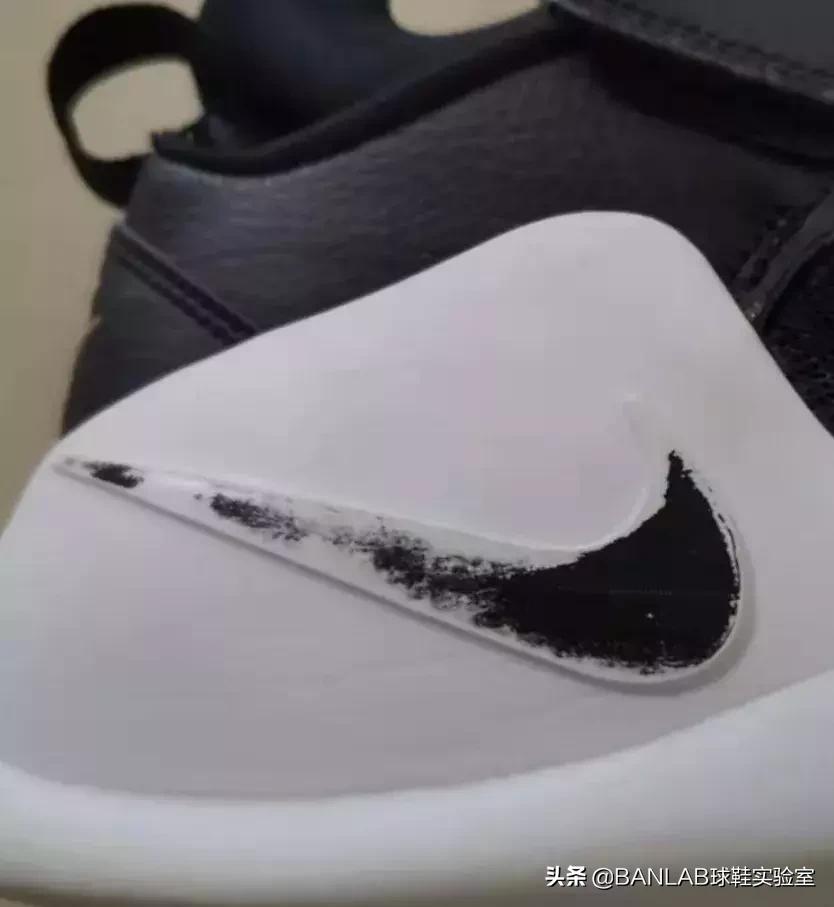 鞋脏了用鞋刷都刷不干净,鞋脏了就丢了不要弄脏自己的脚