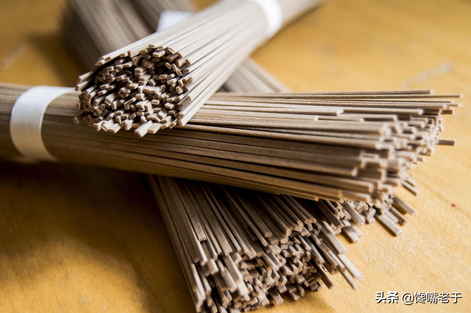 挑选挂面时需牢记这6个技巧,买挂面注意点什么