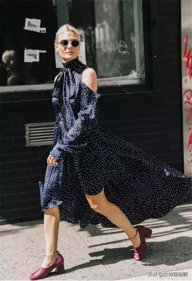 中年穿什么颜色的鞋子显腿长 (秋冬40岁穿什么鞋子百搭又好看)