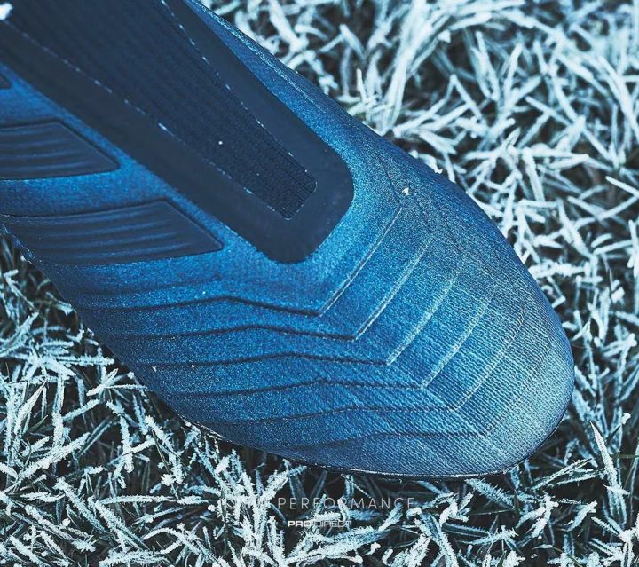 adidas保暖衣,adidas防寒鞋