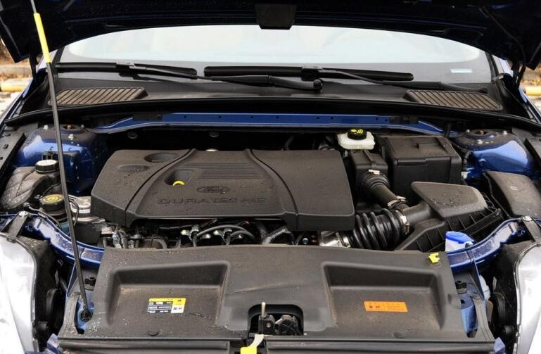 2012上牌的蒙迪欧致胜是哪一款,蒙迪欧致胜好还是七代雅阁好