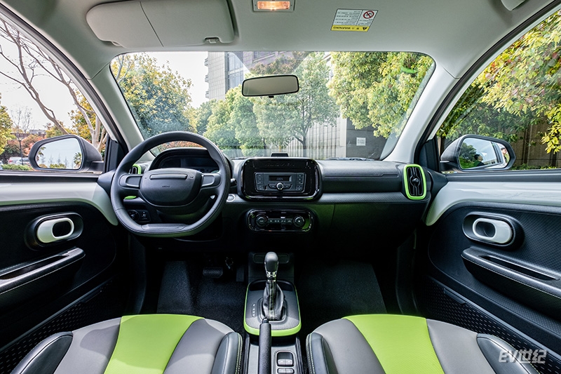 续航300km5万左右纯电车推荐快充,上汽科莱威新四座续航