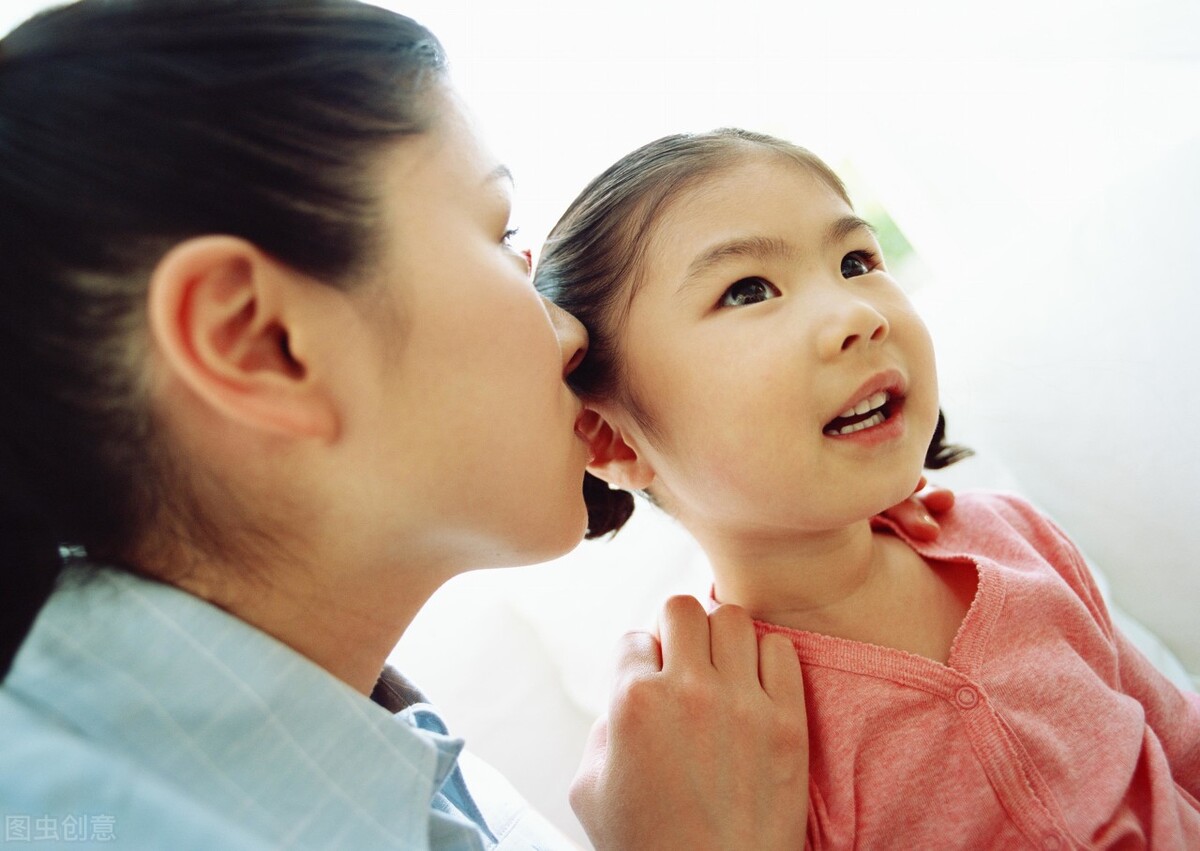 父母和孩子沟通的最大障碍是什么,父母怎么对待沟通有障碍的孩子