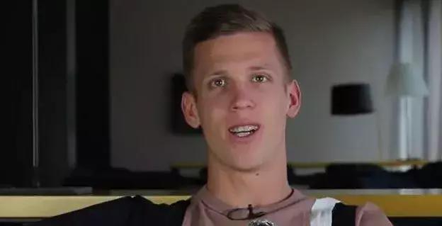 萨老爷子--米兰报--萨里突然火了，阿囧突然下课了