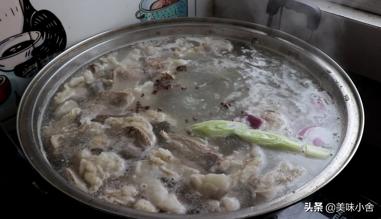 炖羊肉汤记住不要直接炖,炖羊肉汤的正确方法和步骤