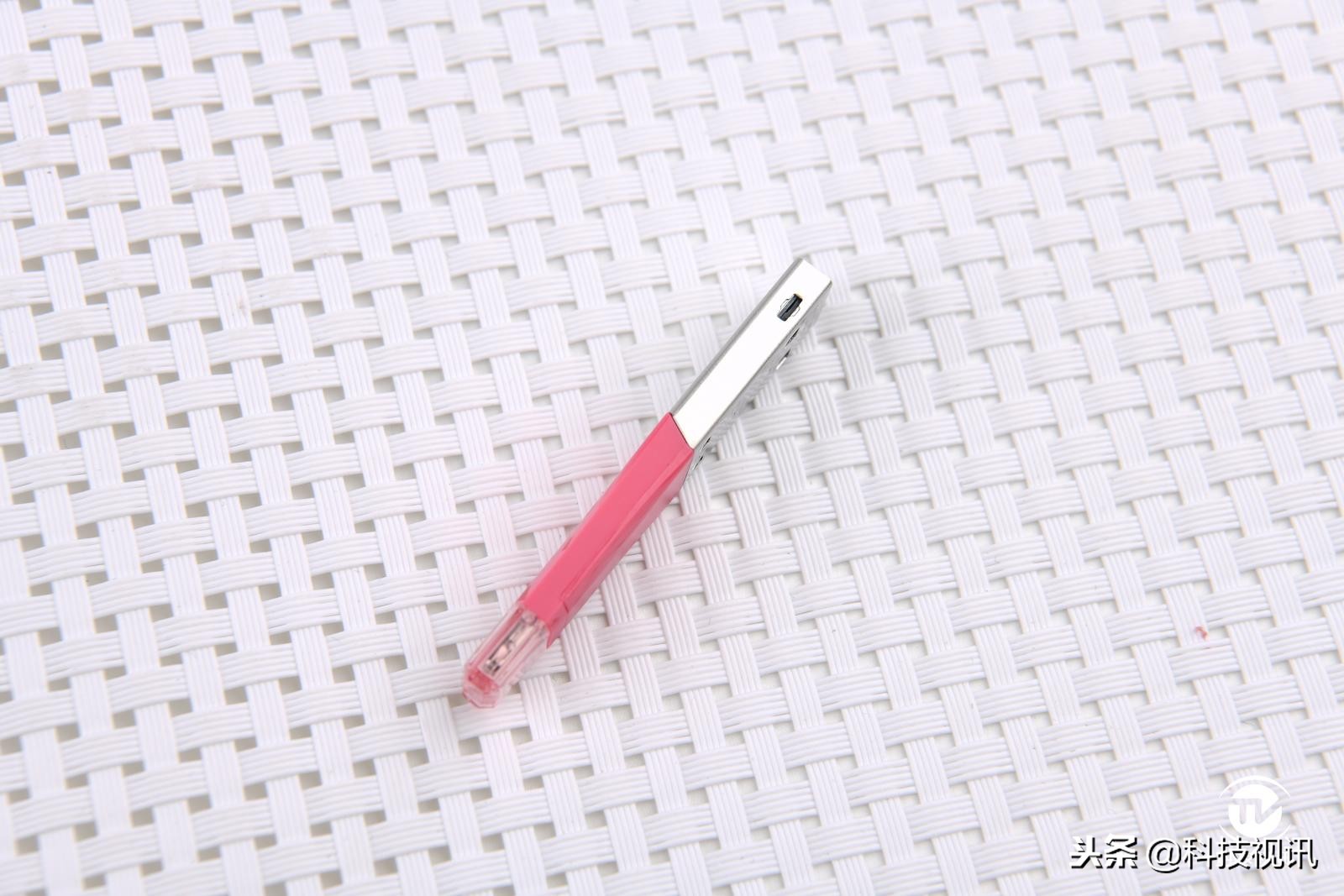 闪迪欢欣i享扩容版优盘评测,闪迪二合一闪存盘512测评