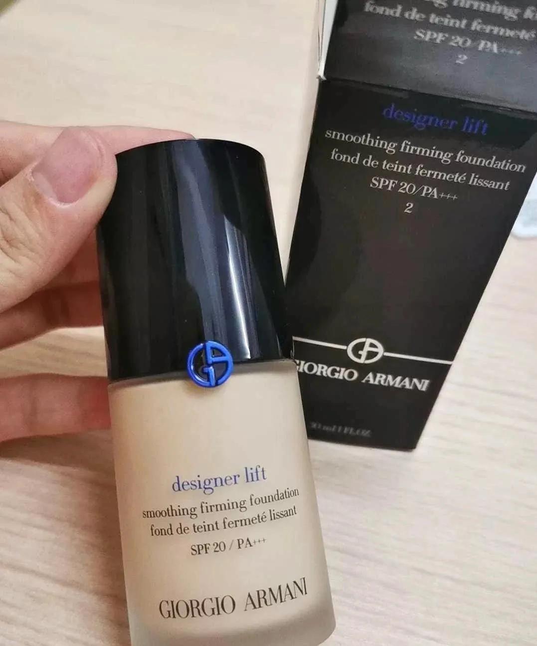 巴黎欧莱雅适合混油皮的粉底液,混油皮阿玛尼无痕持妆粉底液评测