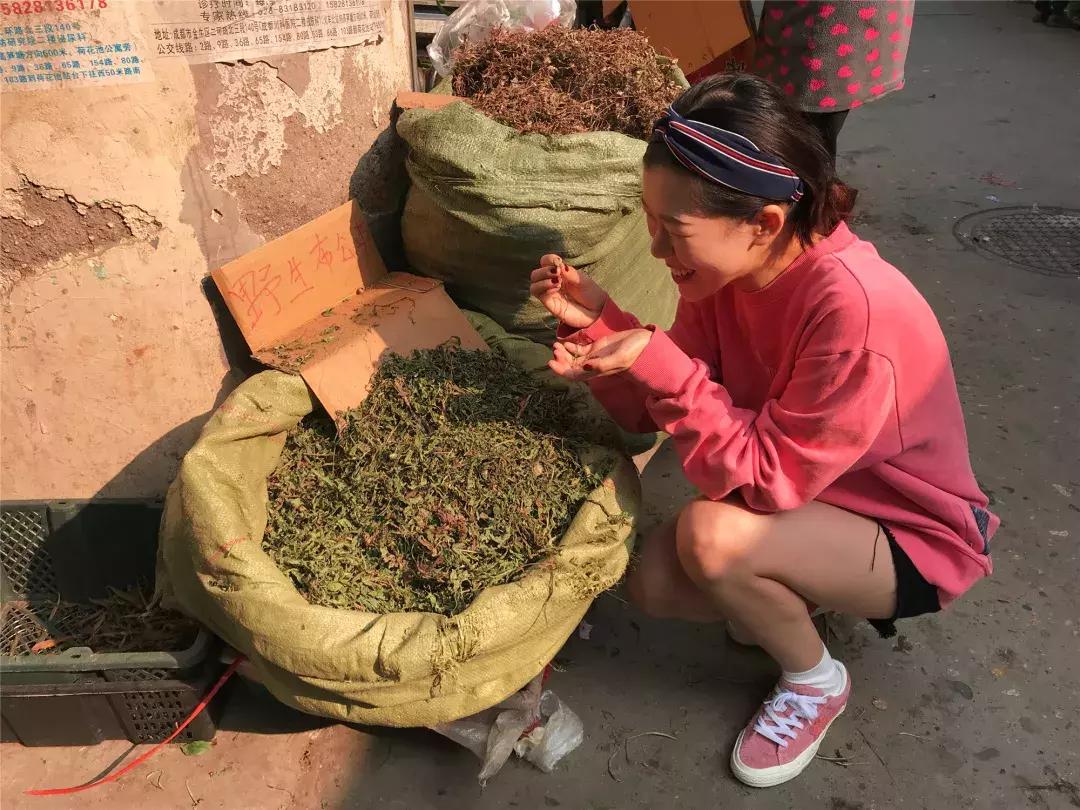菜市男孩视频素材,菜市场男童