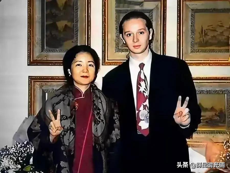 悲情歌后邓丽君的恋爱史,邓丽君去世后她的男友生活怎样