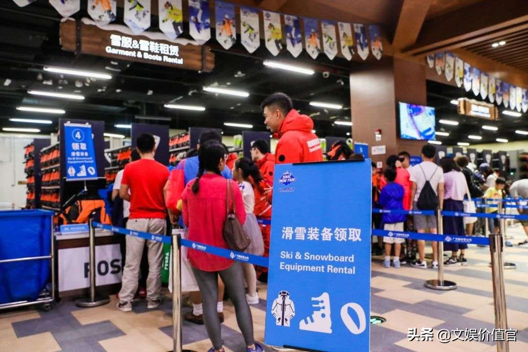 你还在对抗“热浪”？我们都去“冲浪”了